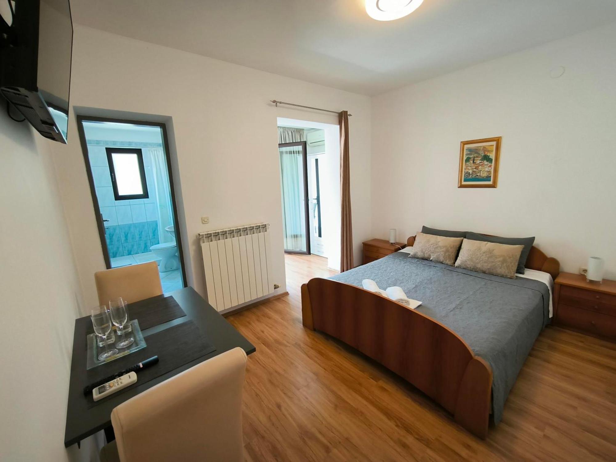 Rooms And Apartment Matika 罗维尼 外观 照片
